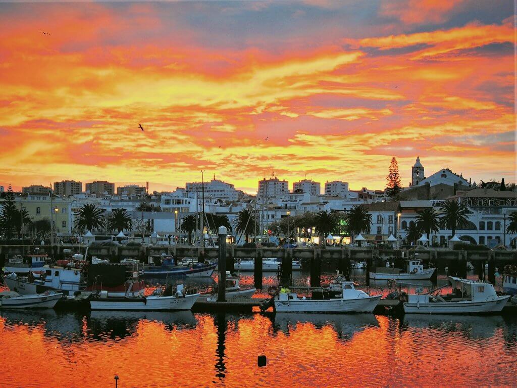 Lagos im Sonnenuntergang